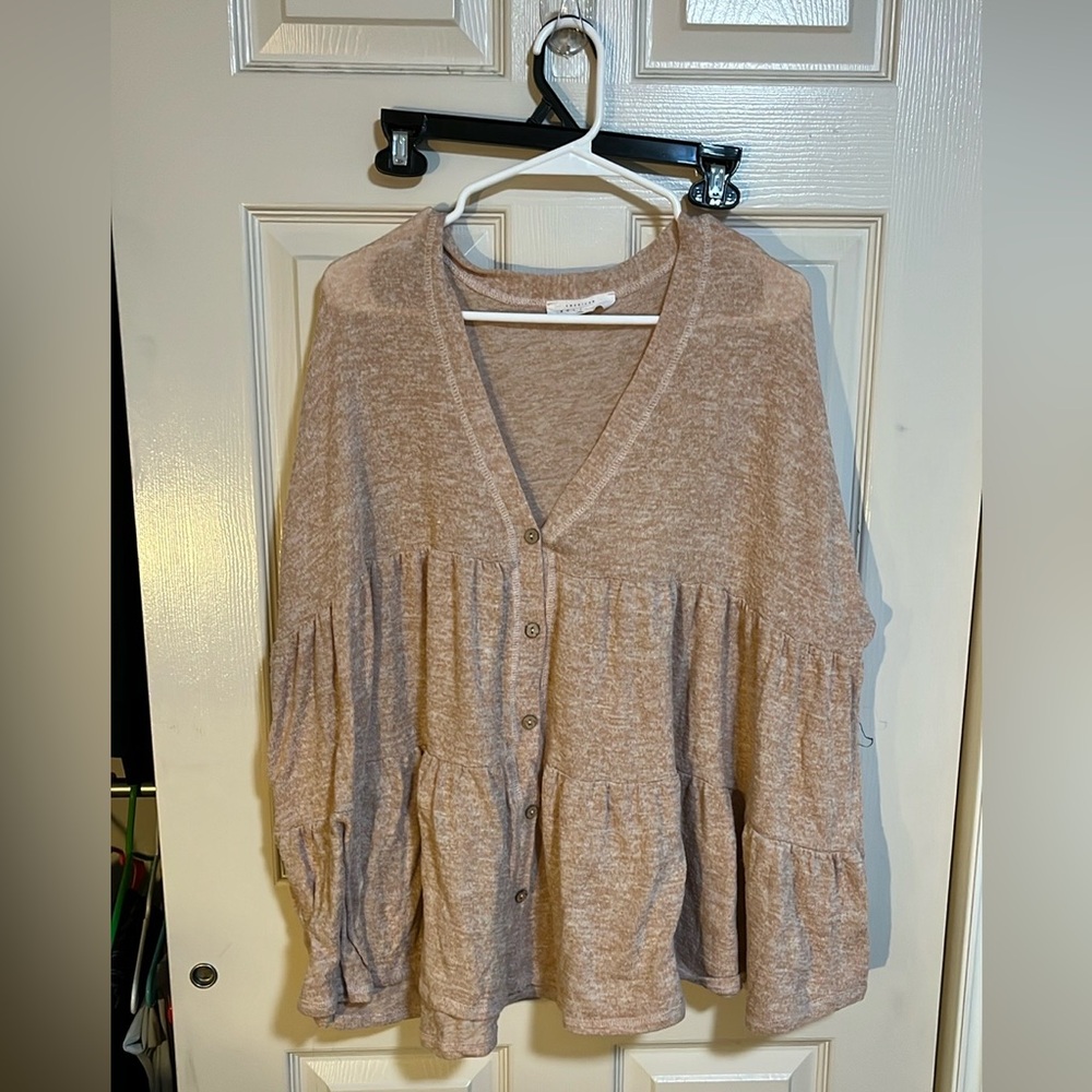 american threads top/cardigan‎